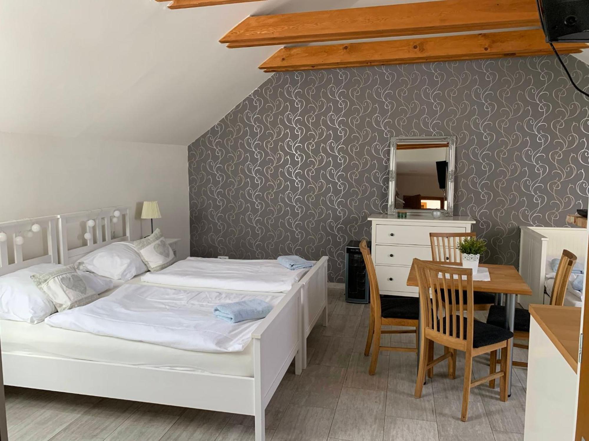 Apartmany U Orecha Boretice Exterior photo